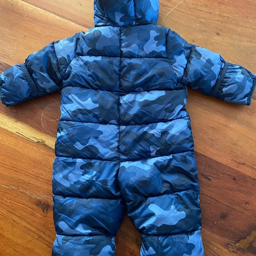 NWT Baby GAP blue‎ Camouflage  Snowsuit 3-6 months hooded